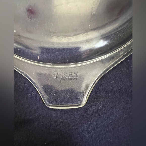 Vintage Pyrex lid size 14-470-C clear. - Picture 4 of 6